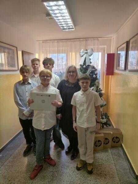 Laptopy dla uczniów