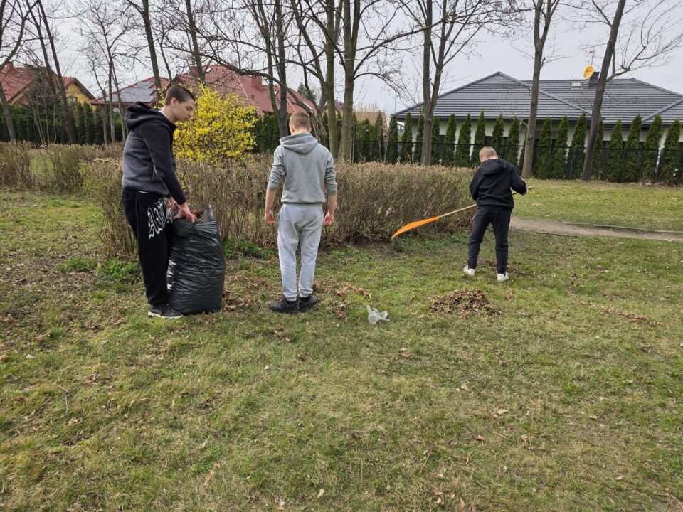 Sprzątanie wokół placówki - wiosna 2026